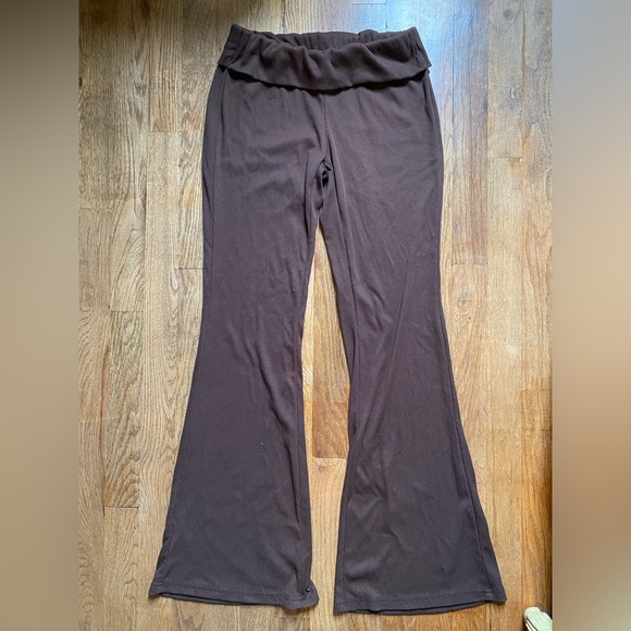 Womens Dark Brown Leggings Ribbed Bell Bottom Flare Pants Yoga Shein Small - Picture 1 of 9